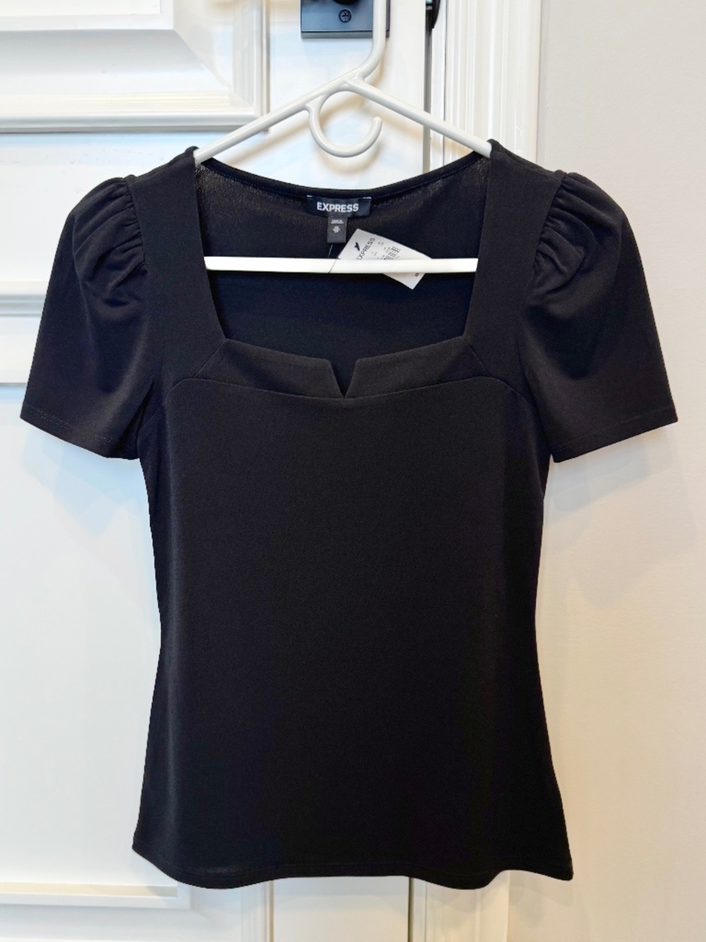 NWT Express Black Notch Sweetheart Neck Puff Sleeve Top XS